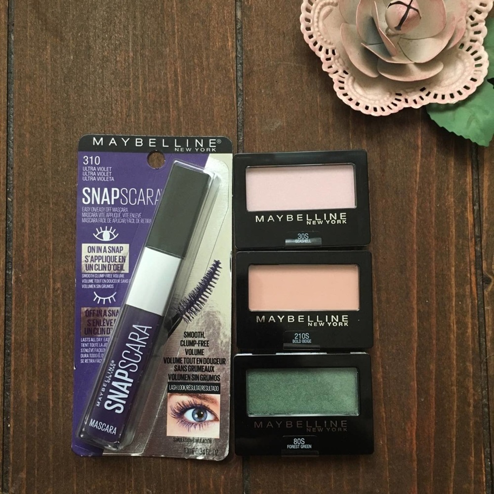 Maybelline Ultra Violet Snapscara 3 eyeshadow NWT